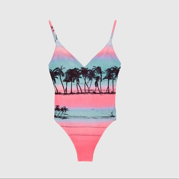 GORGEOUS NWT ZARA Hawaiian Print Swimsuit - Picture 2 of 7